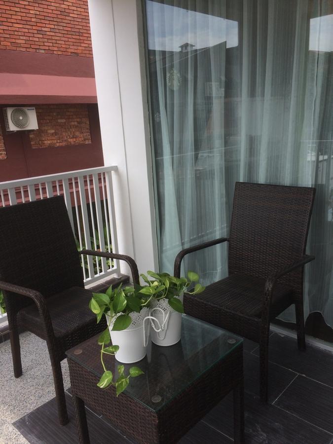 Coffea Garden Cafe & Stay ملقا المظهر الخارجي الصورة